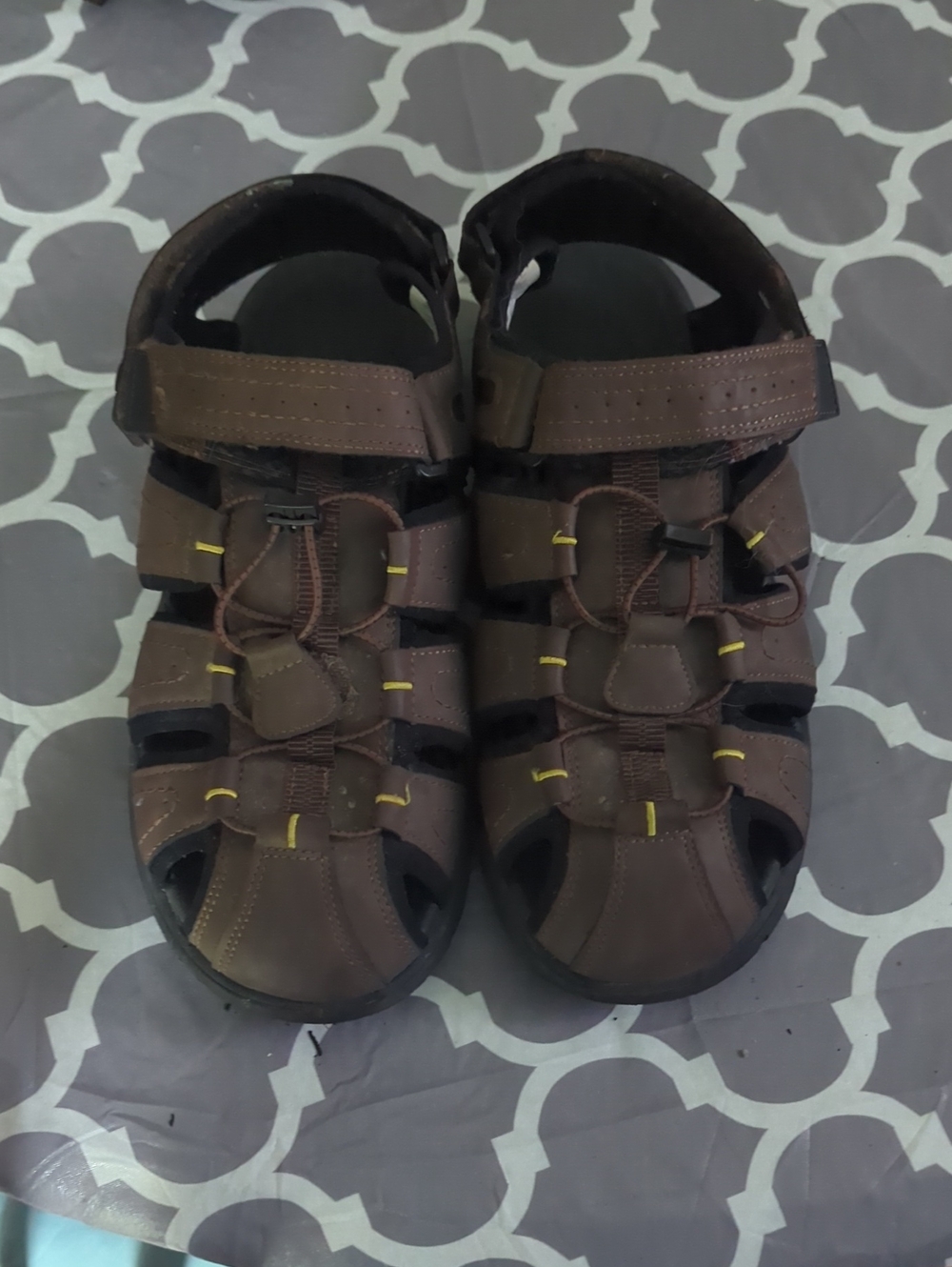 Men's Brown Closed-Toe Outdoor Sandals - Size US 11